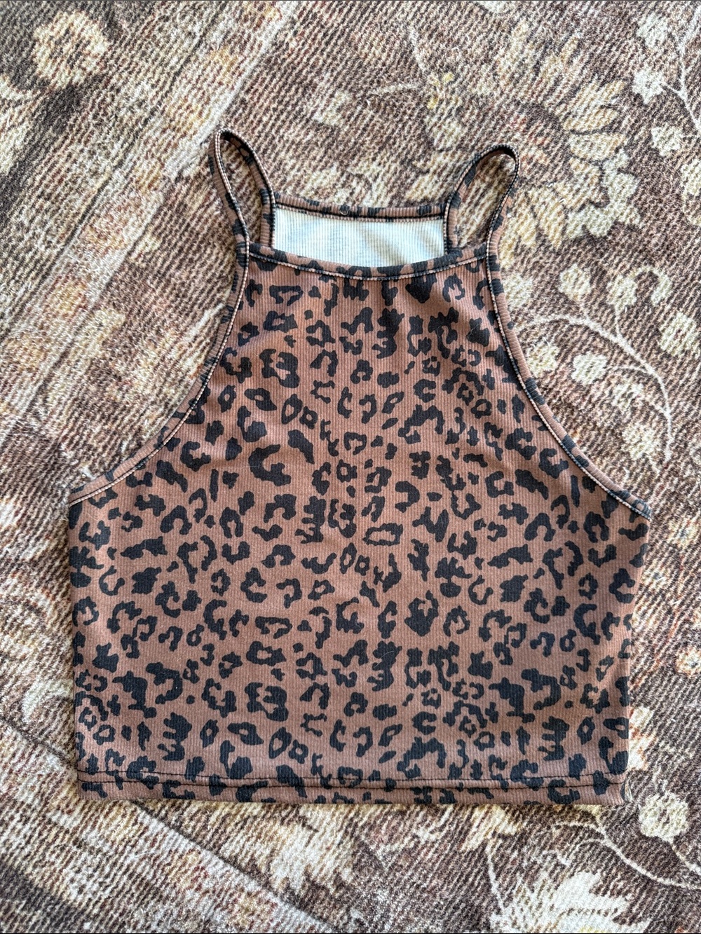 High-Neck Leopard Print Crop Tank Top - Brown